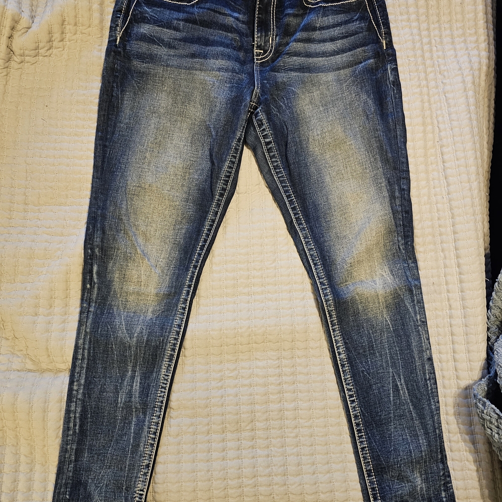 Miss Me Blue Jeans with Silver Fleur-de-Lis - Picture 3 of 5